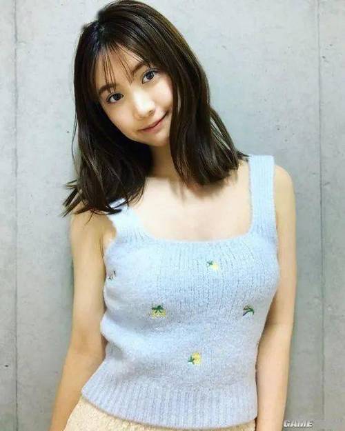 《隔壁少妇的秘密：一段禁忌的情感纠葛》长尾关键词：邻居少妇情感小说、禁忌关系描写、都市情感短篇
