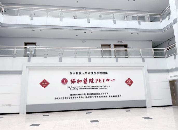 私人电影院加盟创业指南：低成本开影院的长尾关键词与盈利模式解析