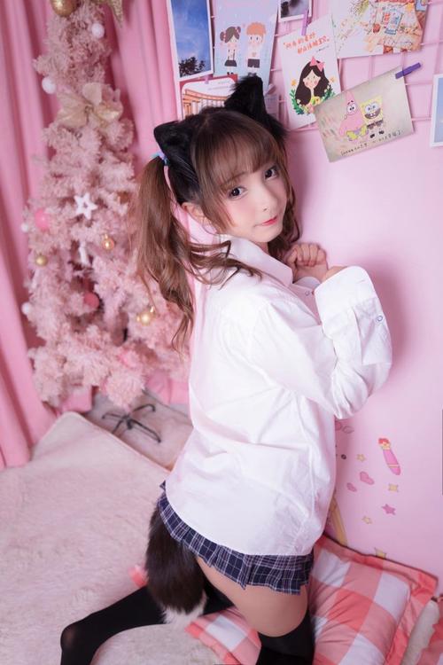 搭讪人妻熟女中出av的相关介绍