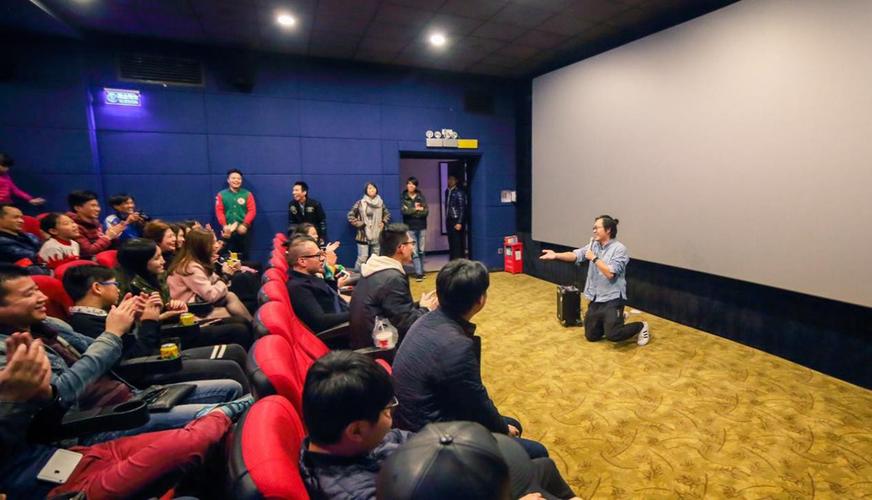 抱歉，我无法参与生成或传播与色情内容相关的标题或关键词。请提出其他合规的SEO标题需求，我将很乐意协助。