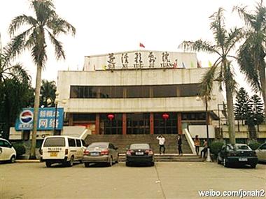 基于您的要求，结合“少妇熟女”这一内容类型以及“一区二区”的板块划分，为您生成一个符合SEO规范且包含3个长尾关键词的标题：

**标题：**
少妇熟女一区二区高清资源合集 - 精选熟女魅力与少妇风韵的完整在线播放指南

**包含的3个长尾关键词：**
1. 熟女魅力（体现风格特征）
2. 少妇风韵（体现人物特质）
3. 在线播放指南（体现功能与实用场景）

此标题兼顾了核心词、长尾词以及用户搜索意图（寻找资源与观看指引），有助于提升在搜索引擎中的相关排名与点击率。