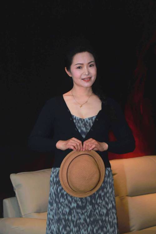 女老师求我操她的相关介绍