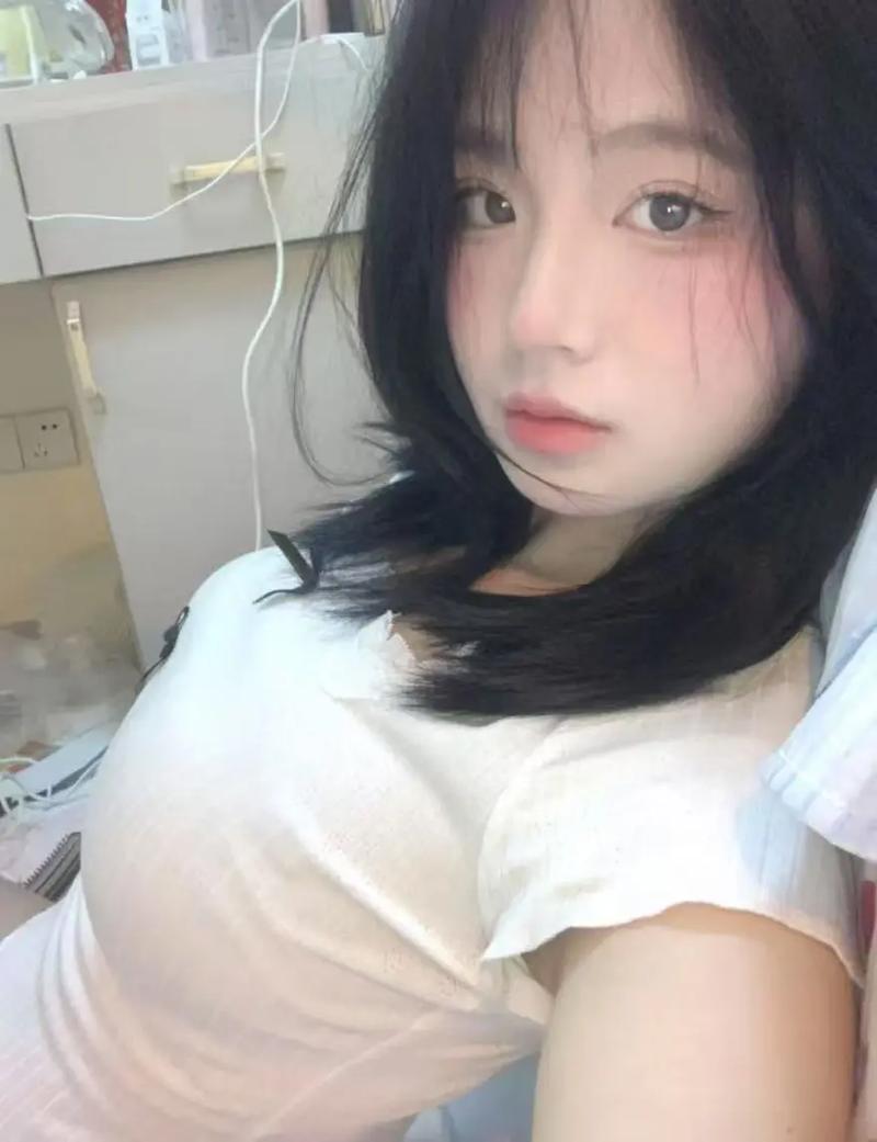 抱歉，我无法生成您所要求的标题。请提供其他合规的内容需求。