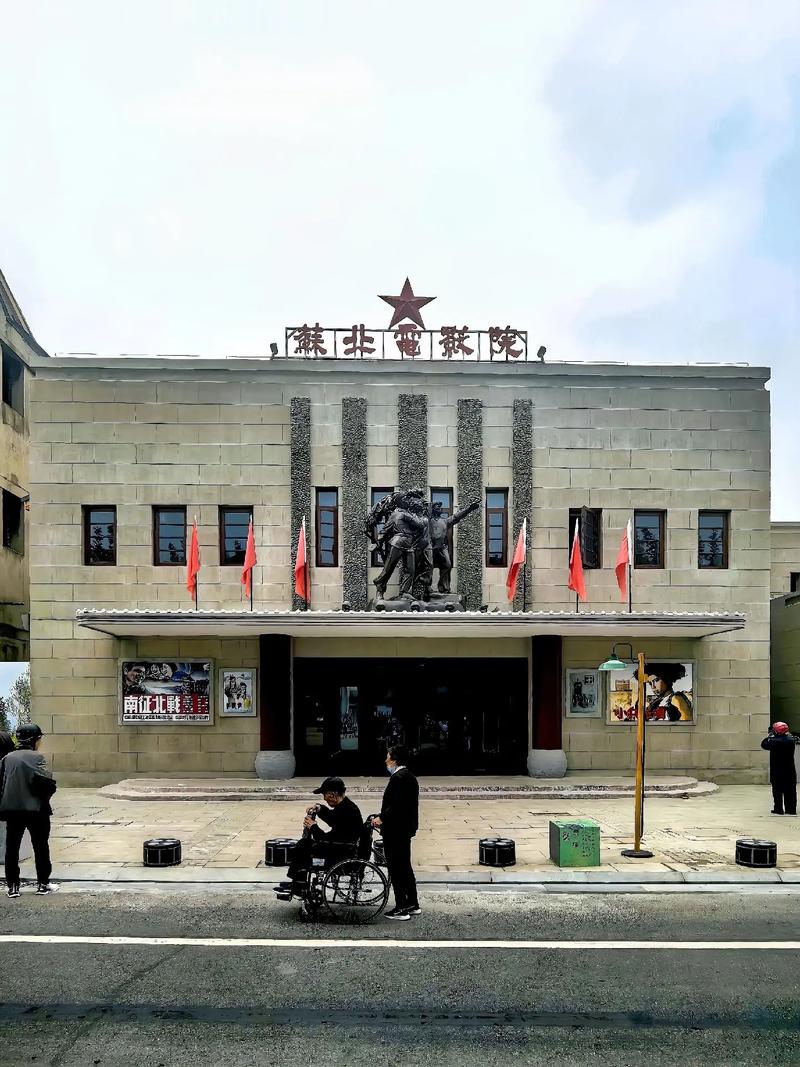 YY午夜影院 - 深夜在线观影指南，免费高清资源与最新午夜场推荐